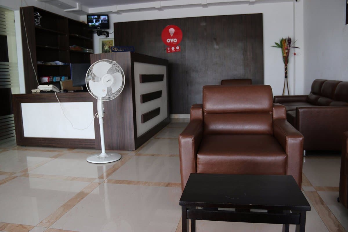Professional Reception Area of Hotel Bashyam Park